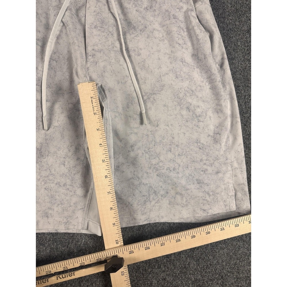 Lululemon Shorts Mens Medium Gray Marble Athletic Training Drawstring Waist - Picture 2 of 8